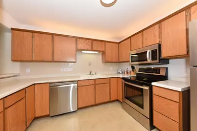 3620 E Barbara Ct #8, Oak Creek, WI 53154 - Photo 6
