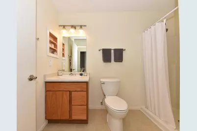 3620 E Barbara Ct #8, Oak Creek, WI 53154 - Photo 18