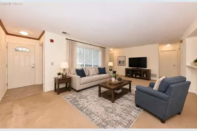 3620 E Barbara Ct #8, Oak Creek, WI 53154 - Photo 2