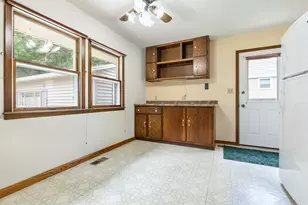 3064 Marion Rd, La Crosse, WI 54601 - Photo 8