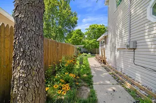 326 Woodlawn Ave, Racine, WI 53105 - Photo 26