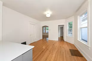 2321 S 26th St, Milwaukee, WI 53215 - Photo 12