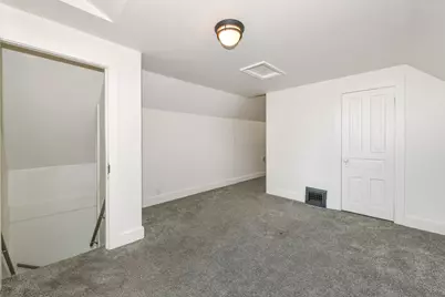 2321 S 26th St, Milwaukee, WI 53215 - Photo 20