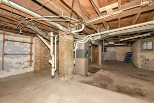 2321 S 26th St, Milwaukee, WI 53215 - Photo 24