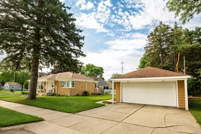 4501  Graceland Blvd, Racine, WI 53405 - Photo 4