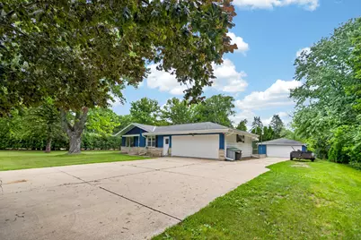 3174  Division Rd, Jackson, WI 53037 - Photo 2
