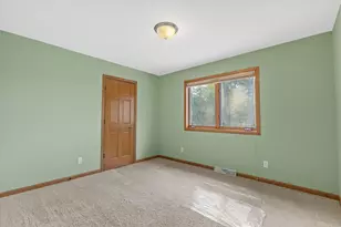 3297 E Ramsey Ave, Cudahy, WI 53110 - Photo 10