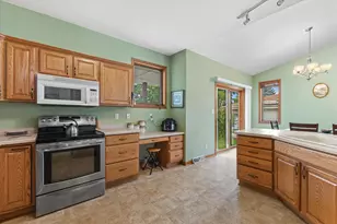 3297 E Ramsey Ave, Cudahy, WI 53110 - Photo 18