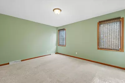 3297 E Ramsey Ave, Cudahy, WI 53110 - Photo 8
