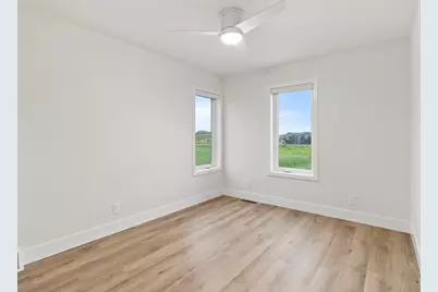 4192 E Lake Vista Blvd, Oak Creek, WI 53154 - Photo 42