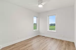 4192 E Lake Vista Blvd, Oak Creek, WI 53154 - Photo 42