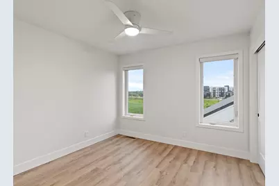 4192 E Lake Vista Blvd, Oak Creek, WI 53154 - Photo 38
