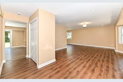 5344  Willowview Rd, Racine, WI 53402 - Photo 4