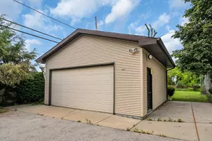 3857 S 35th St, Greenfield, WI 53221 - Photo 48