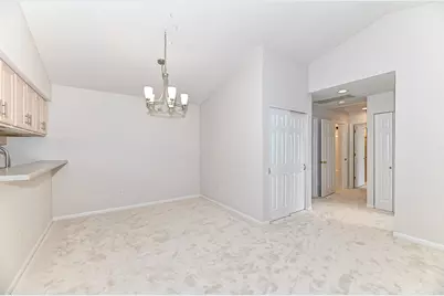 9111  Westlake Dr, Greendale, WI 53129 - Photo 12