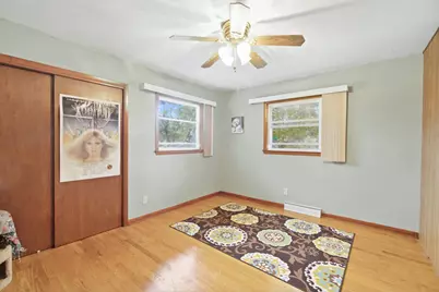 W171N8437  Allen Ave, Menomonee Falls, WI 53051 - Photo 14