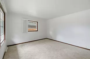 W171N8437 Allen Ave, Menomonee Falls, WI 53051 - Photo 2