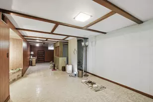 W171N8437 Allen Ave, Menomonee Falls, WI 53051 - Photo 20