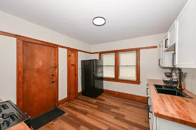 2908 N 51st St, Milwaukee, WI 53210 - Photo 12