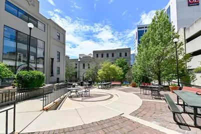 270 E Highland Ave #812, Milwaukee, WI 53202 - Photo 24