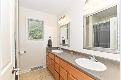 112  Cook St, Waukesha, WI 53186 - Photo 12