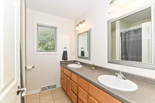 112 Cook St, Waukesha, WI 53186 - Photo 12
