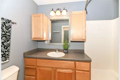 112  Cook St, Waukesha, WI 53186 - Photo 10
