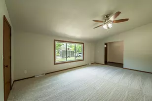 2421 Skyline Dr, West Bend, WI 53090 - Photo 14