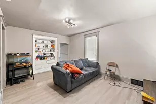 3172 N Holton St, Milwaukee, WI 53212 - Photo 20