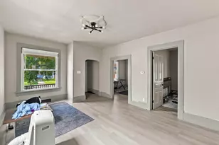 3172 N Holton St, Milwaukee, WI 53212 - Photo 2