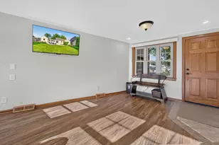 216 S Elmwood Ave, Burlington, WI 53105 - Photo 4