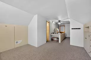 216 S Elmwood Ave, Burlington, WI 53105 - Photo 18