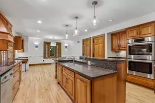 2915 Willaura Ct, Brookfield, WI 53005 - Photo 16