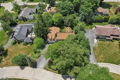 2915  Willaura Ct, Brookfield, WI 53005 - Photo 64