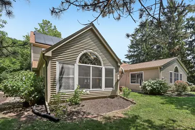 2915  Willaura Ct, Brookfield, WI 53005 - Photo 6