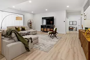 2409 N Terrace Ave, Milwaukee, WI 53202 - Photo 20