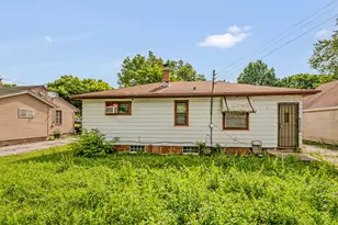 5717 N 62nd St, Milwaukee, WI 53218 - Photo 4