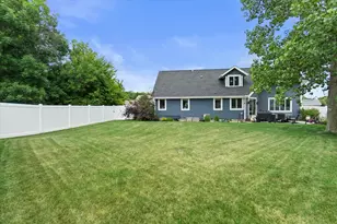 4450 W Central Ave, Franklin, WI 53132 - Photo 2