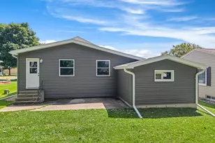 121 Lincoln St, Caledonia, MN 55921 - Photo 26