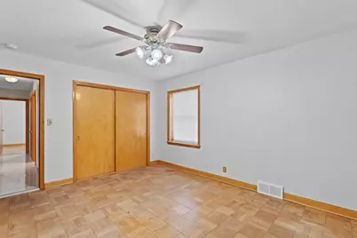3031 S 33rd St, Milwaukee, WI 53215 - Photo 18