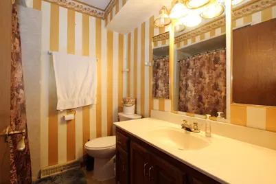 5311 S Honey Creek Dr, Greenfield, WI 53221 - Photo 18