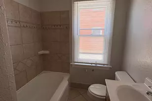 2355 S 76th St, West Allis, WI 53219 - Photo 6