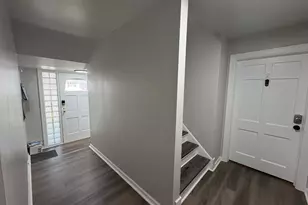 2355 S 76th St, West Allis, WI 53219 - Photo 4