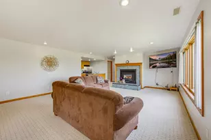 W225N3524 Wethersfield Rd, Pewaukee, WI 53072 - Photo 28