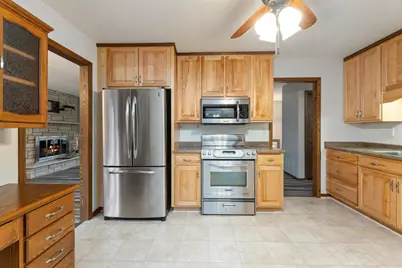 703  Lake St, Onalaska, WI 54650 - Photo 8