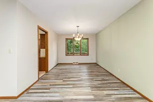 703 Lake St, Onalaska, WI 54650 - Photo 6