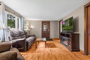 2012 Charles St, La Crosse, WI 54603 - Photo 6