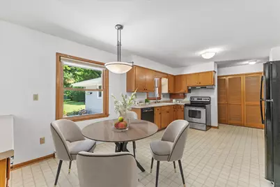 800 E Dean Rd, Fox Point, WI 53217 - Photo 8