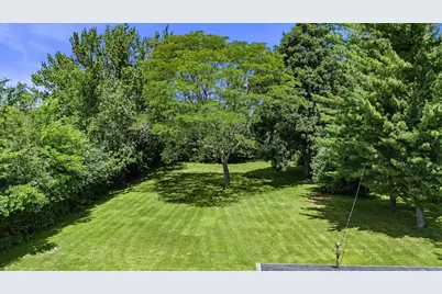 800 E Dean Rd, Fox Point, WI 53217 - Photo 4