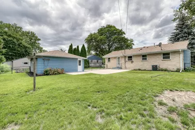 8486 N 51st St, Brown Deer, WI 53223 - Photo 32